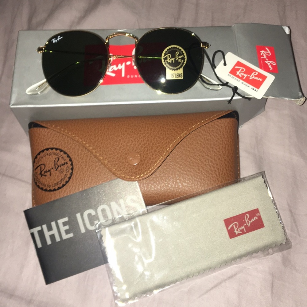 NWT and case Ray Ban 50mm gold circle sunglasses!